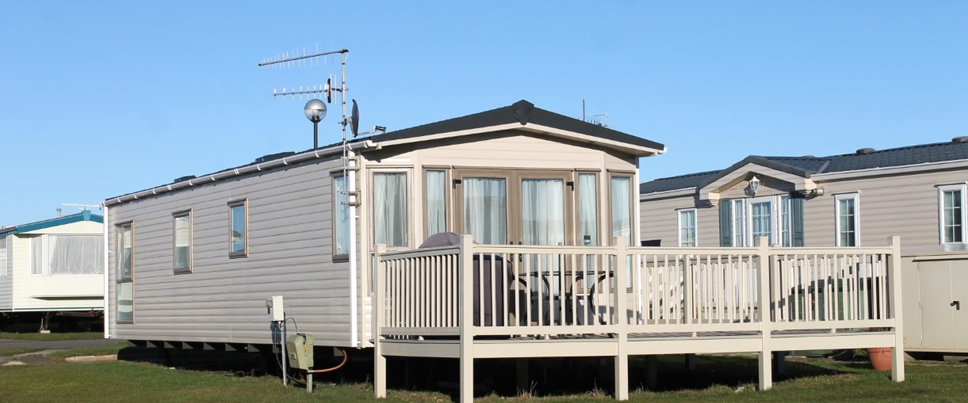 Stylish Park Homes Header 002